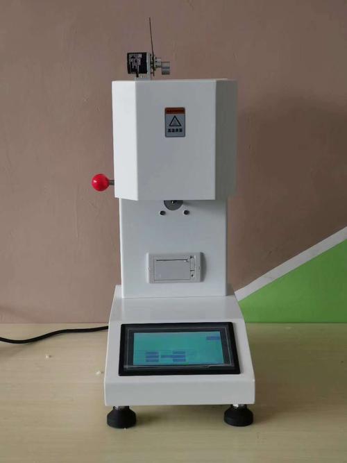 等标准设计制造的用于测定热塑性塑料熔体流动速率的仪器.